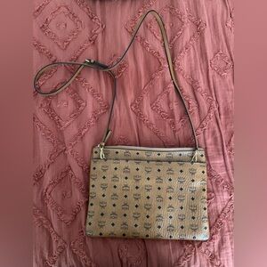 MCM - Crossbody Pouch, Medium